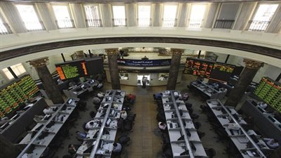 أحداث باريس تهبط بمؤشرات بورصة مصر لأدنى مستوياتها في عامين 