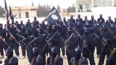 النيابة الإيطالية تطلب محاكمة امرأة وزوجها سافرا للانضمام لـ