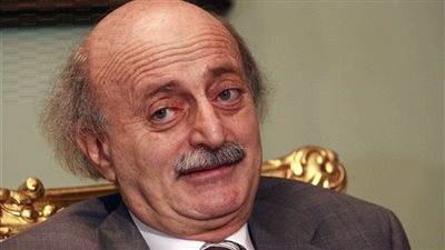 قياديان لبنانيان يستنكران هجمات باريس الإرهابية