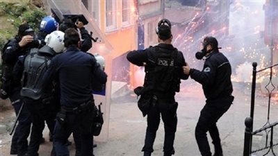 استسلام 8 انفصاليين أكراد لقوات الأمن التركية في 