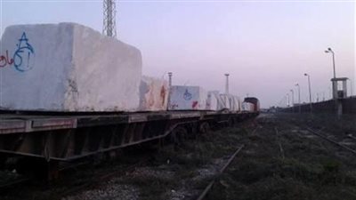 نقل 1200 طن بلوك رخام من ميناء بورسعيد عن طريق السكك الحديدية