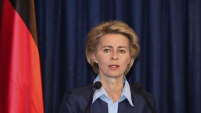 وزيرة الدفاع الألمانية تؤكد ان برلين تريد تقديم مساهمة فى مواجهه الارهاب