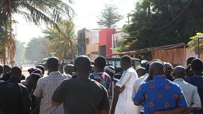 الخارجية الجزائرية تتابع تطورات احتجاز رهائن بفندق في مالي