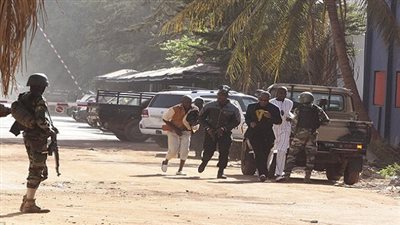 السلطات المالية تطارد 3 للاشتباه في صلتهم بالهجوم على فندق بباماكو