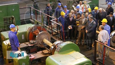  بالصور.. وزير النقل ورئيس السكة الحديد يتفقدان ورش الزيتون