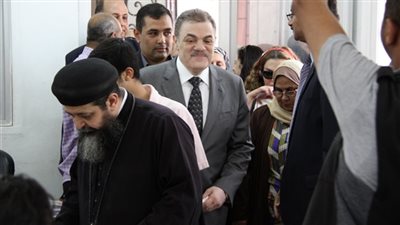 رئيس الوفد يدلي بصوته في طنطا