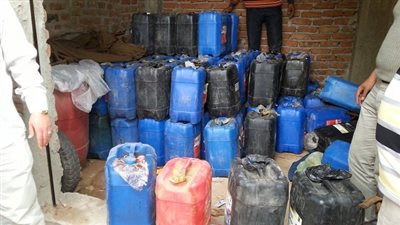 إحباط تهريب 18 ألف لتر مواد بترولية بالمحافظات 