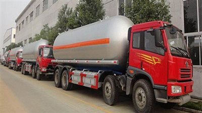 ضبط صاحب محطة وقود يهرب حصة البنزين للسوق السوداء في أكتوبر 