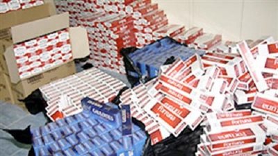 مصادرة 1810علبة سجائر صيني و490 صاروخًا بالمحلة