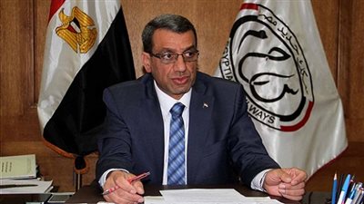 رئيس السكك الحديدية يجتمع بقيادات شرطة النقل والمواصلات