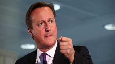 كاميرون يشدد على ضرورة توسيع الهجمات ضد 