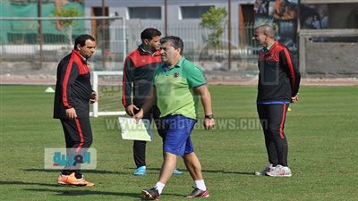 الأهلي يدرس خوض وديتين عقب معسكر الإمارات