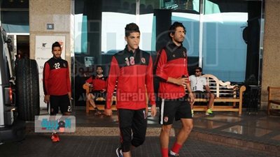 محاضرة بالفيديو للاعبي الأهلي في معسكر الإمارات 