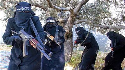 مرصد الأزهر: 550 فتاة من أوروبا انضممن لداعش