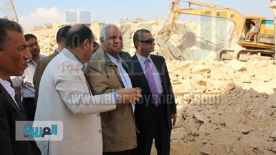  محافظ القاهرة يطالب بإنجاز مشروع الأسمرات 1 
