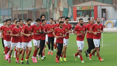 الأهلي يتدرب على ملعب دبي استعدادًا للودية الأولى في الإمارات