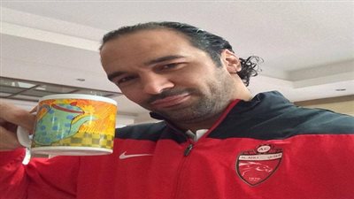 نجم الزمالك يحضر تدريبات الأهلي في الإمارات