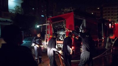 الحماية المدنية تسيطر على حريق بمحل ملابس في وسط البلد