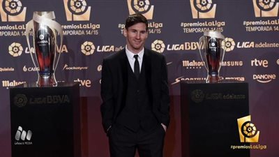 ميسي يصل حفل توزيع جوائز