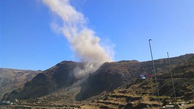 مقاتلات التحالف تستهدف تجمعات الحوثيين في مسقط رأس صالح باليمن