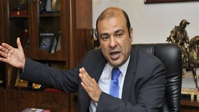 وزير التموين يدعو المصريين إلى عدم التزاحم على صرف نقاط الخبز بداية كل شهر