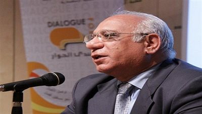 نادر نور الدين يوجه نصيحة لوزير التموين: 