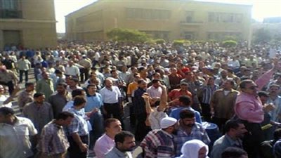 لليوم الخامس.. عمال 