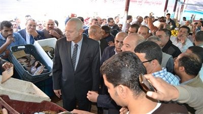 افتتاح منفذ جديد لبيع السلع الغذائية بالغربية