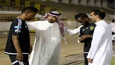 جماهير النصر السعودي تهتف لقائد الاتحاد