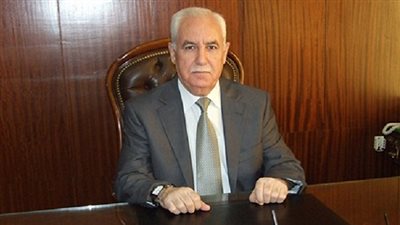 وزير من حكومة 