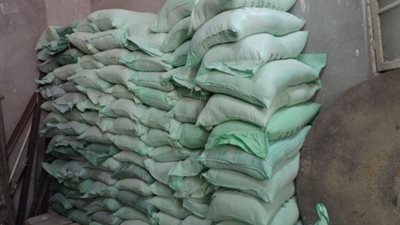 ضبط صاحب مخبز سرق 106 أطنان دقيق مدعم بالسلام