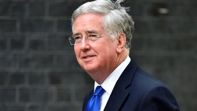 وزير الدفاع البريطاني: نفذنا غارات على حقول نفطية لـ