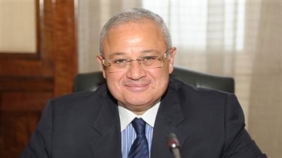 وزير السياحة يعتمد مستجدات على ضوابط العمرة