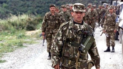 الجيش الجزائري يدمّر 4 مخابئ لإيواء إرهابيين في ولاية 