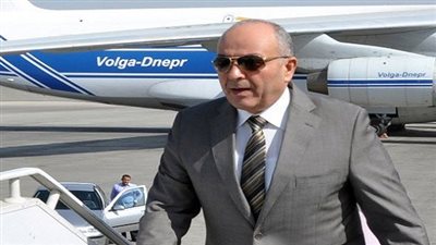 وزير الدفاع يغادر إلى اليونان