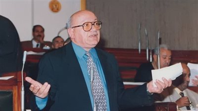 النائب عبد المنعم العليمي: سأتقدم بمشروع لائحة جديدة للمجلس فور انعقاده