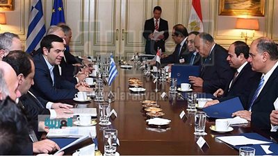 السيسي يوقع 3 اتفاقيات في مجال النقل الجوي والموانئ مع اليونان