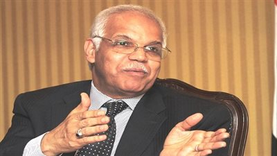 محافظ القاهرة: نسعى لإمداد أسطول هيئة النقل العام بالأتوبيسات