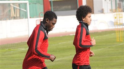 حسين السيد يتعافى من الإصابة ويشارك في تدريبات الأهلي