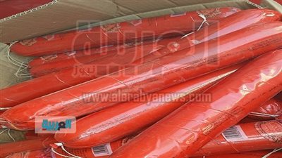 بالصور.. ضبط لانشون منتهي الصلاحية بالفيوم