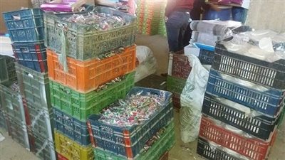 ضبط 648 كيلو حلويات مجهولة المصدر بمصنع في أكتوبر 