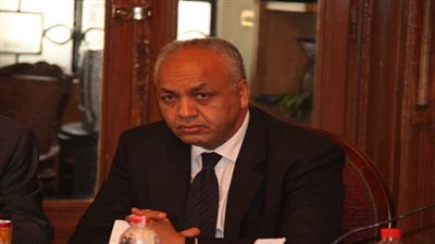 مصطفى بكري: 