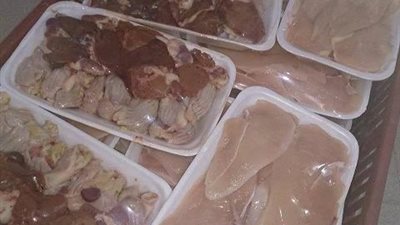 ضبط 2.5 طن دواجن منتهية الصلاحية بالقليوبية