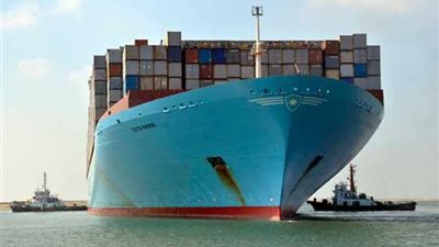 موانئ السويس تستقبل 22 ألف طن زيوت قادمة من السعودية