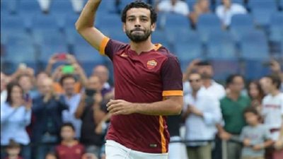 صلاح يزين قائمة روما استعدادًا لمواجهة نابولي