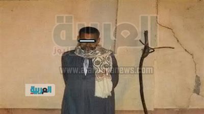 بالصور.. ضبط تاجر خردة يتاجر في 