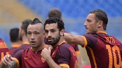 روما يسعى للتعاقد مع 
