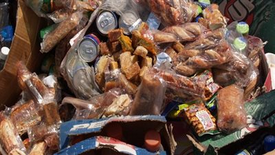 ضبط صاحب مصنع حلويات فاسدة بالقاهرة