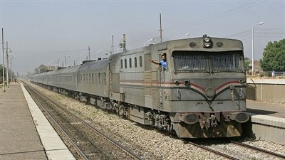 نشر مدد تأخير قطارات السكك الحديدية بالوجهين القبلي والبحري