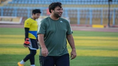 ميدو يطالب بسرعة حسم موقف مدافع الزمالك